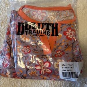 NWOT Duluth Trading Co. Two-Piece Pajama Set. Medium
